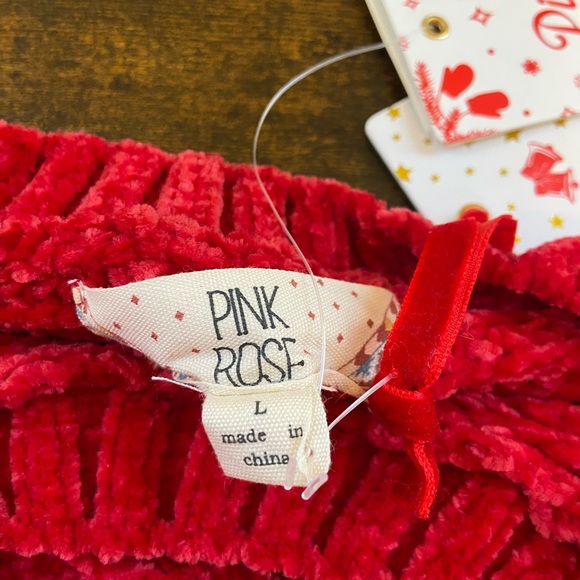 Red Sweater - Picture 3 of 3